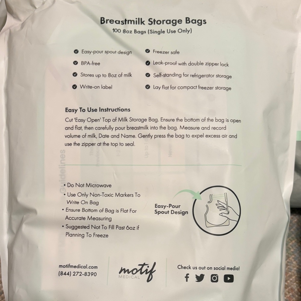 Motif Breastmilk Storage Bags - 5, 100 count bags - Picture 2 of 2